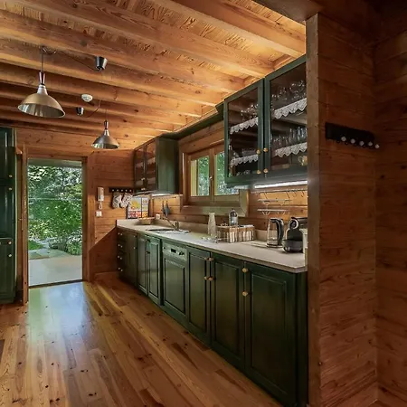 Pensjonat Prado Do Xisto - Chale De Madeira A 7km De