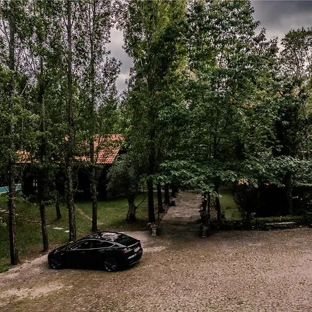 Pensjonat Prado Do Xisto - Chale De Madeira A 7km De Braga